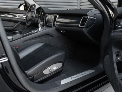 2016 Porsche Panamera Panamera