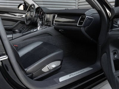 2016 Porsche Panamera Panamera