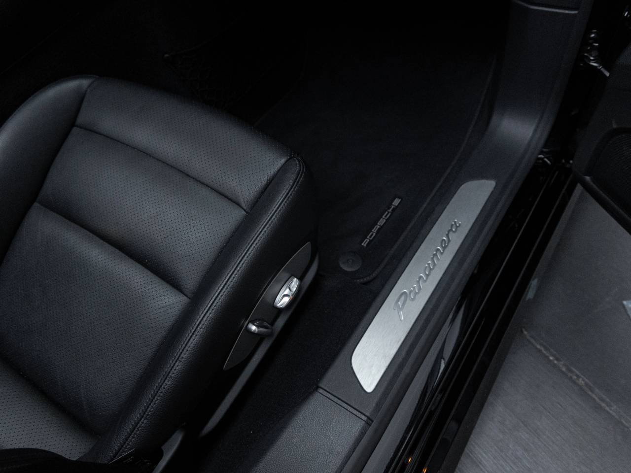 2016 Porsche Panamera Panamera