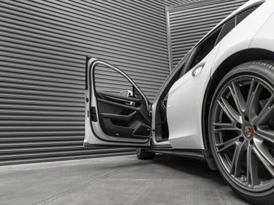 2020 Porsche Panamera Panamera