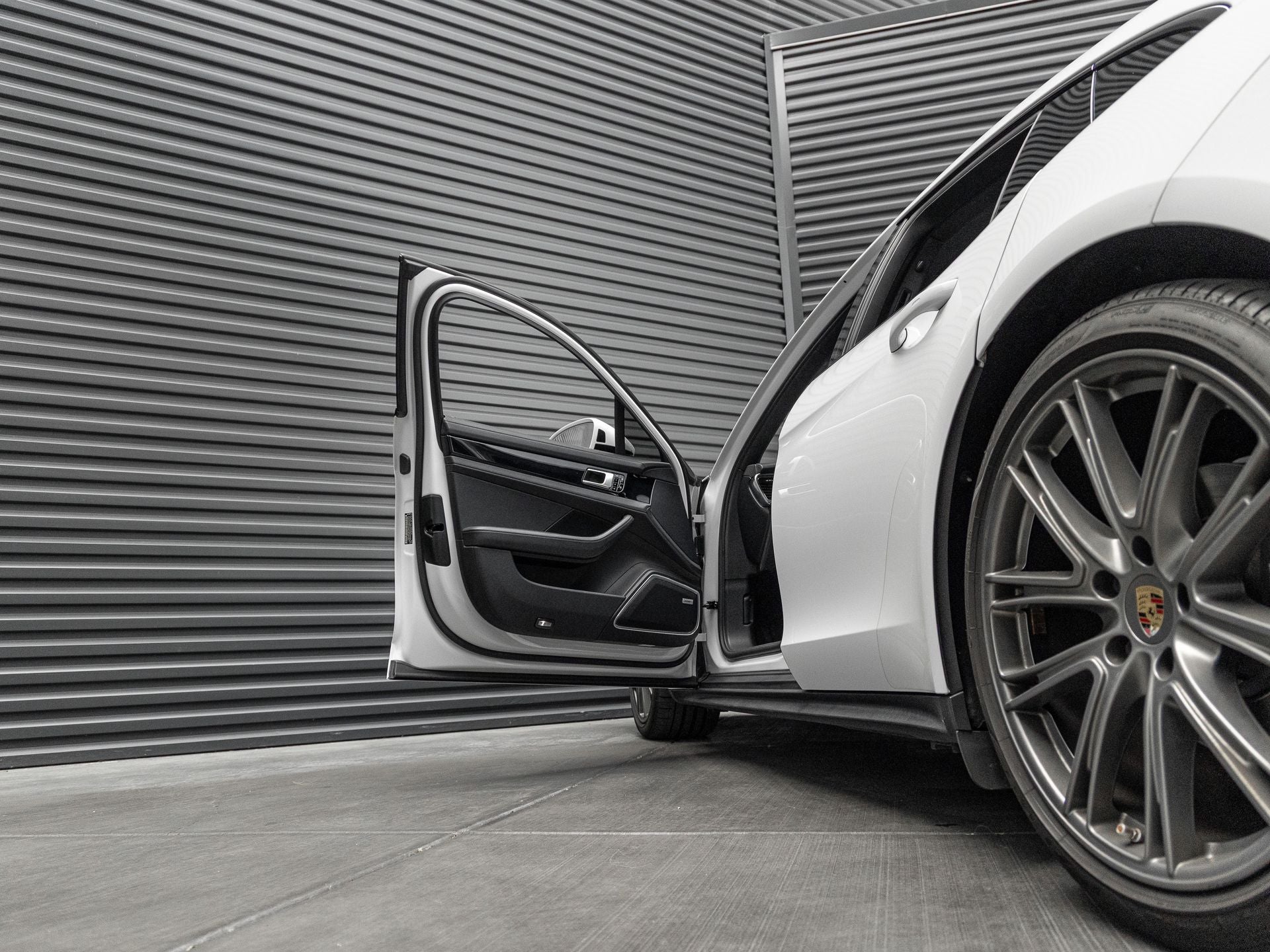 2020 Porsche Panamera Panamera