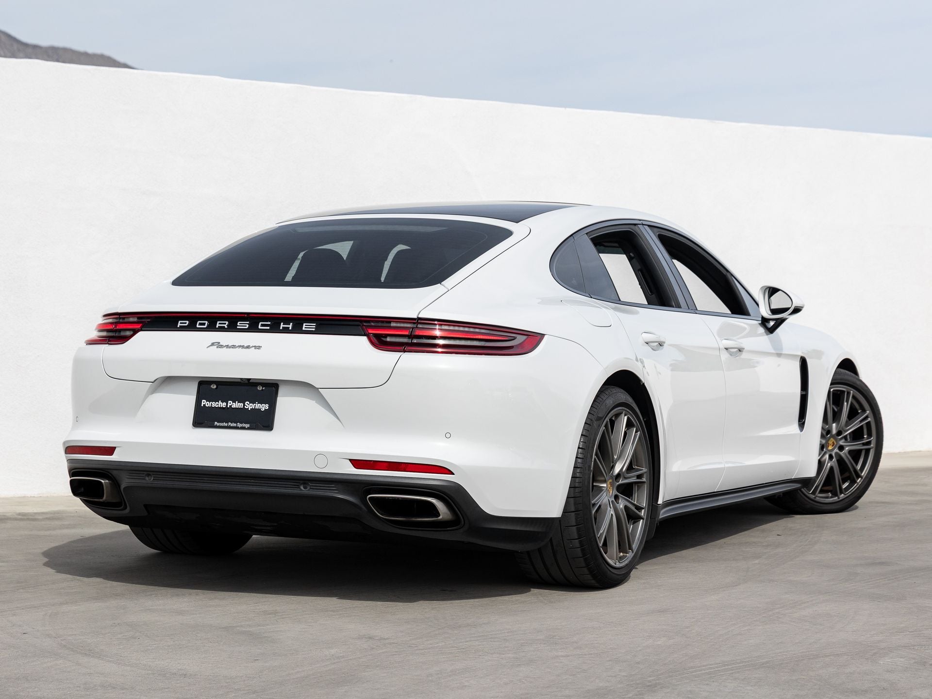 2020 Porsche Panamera Panamera