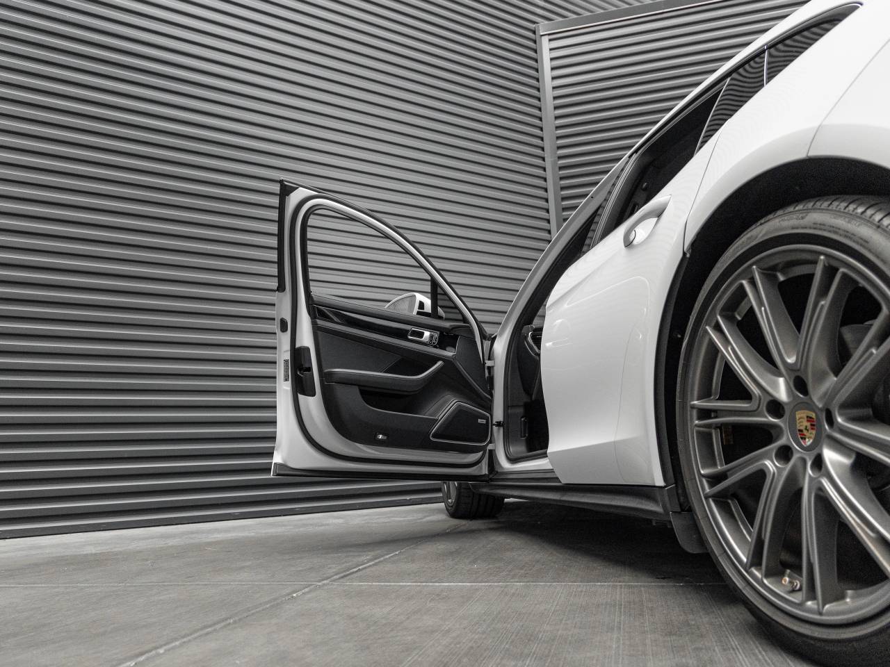 2020 Porsche Panamera Panamera