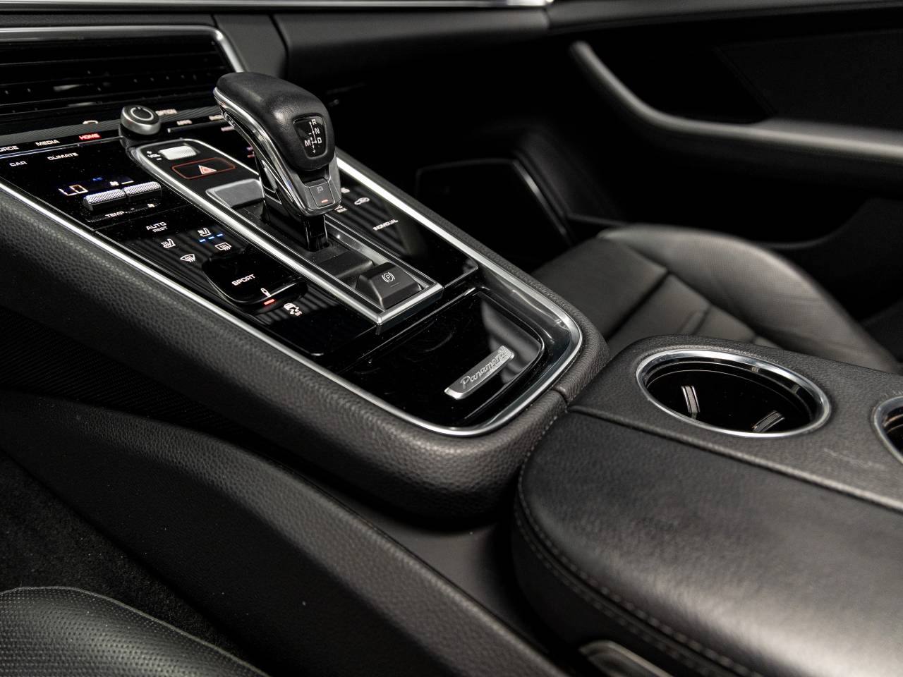 2020 Porsche Panamera Panamera