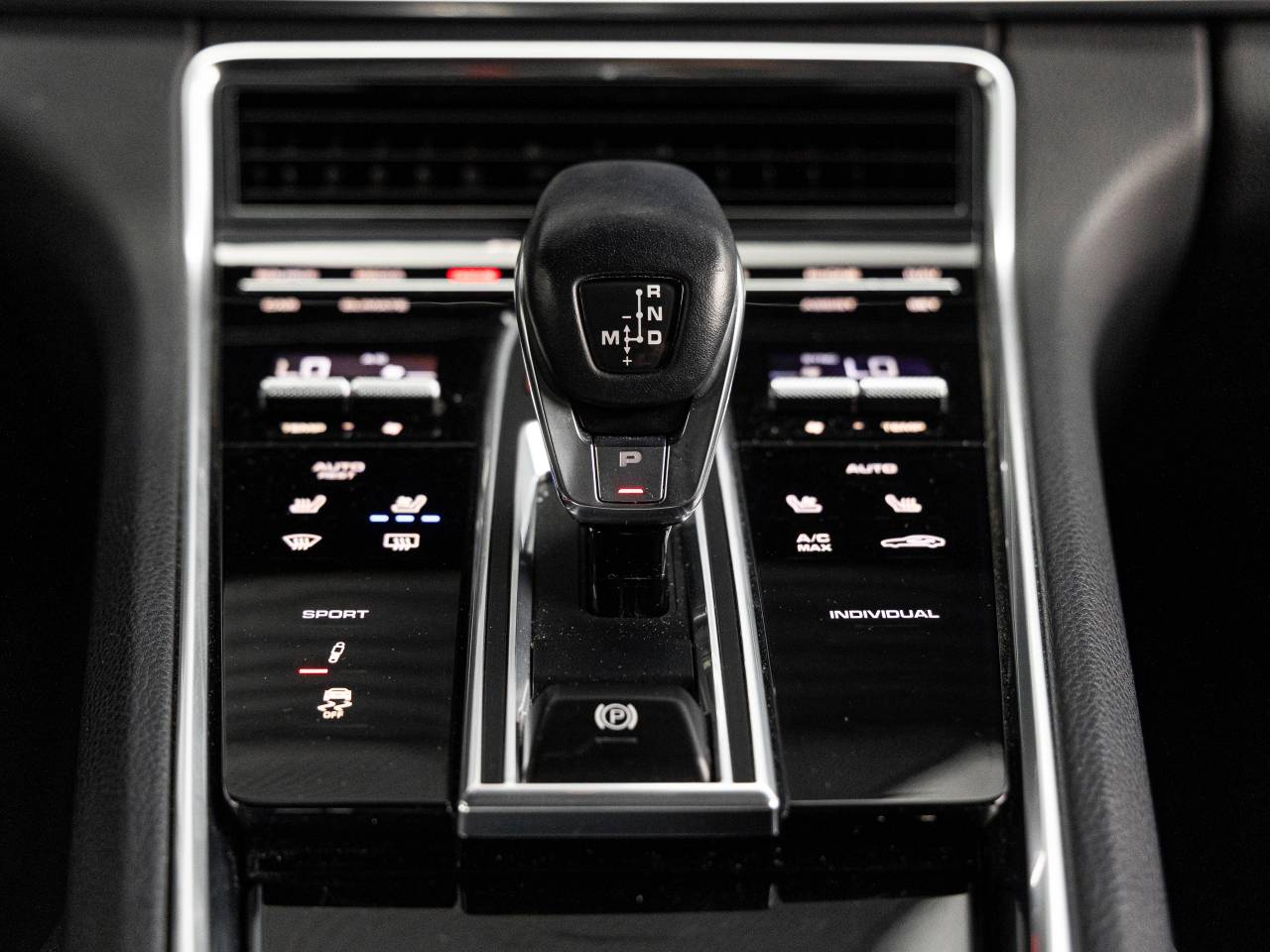 2020 Porsche Panamera Panamera