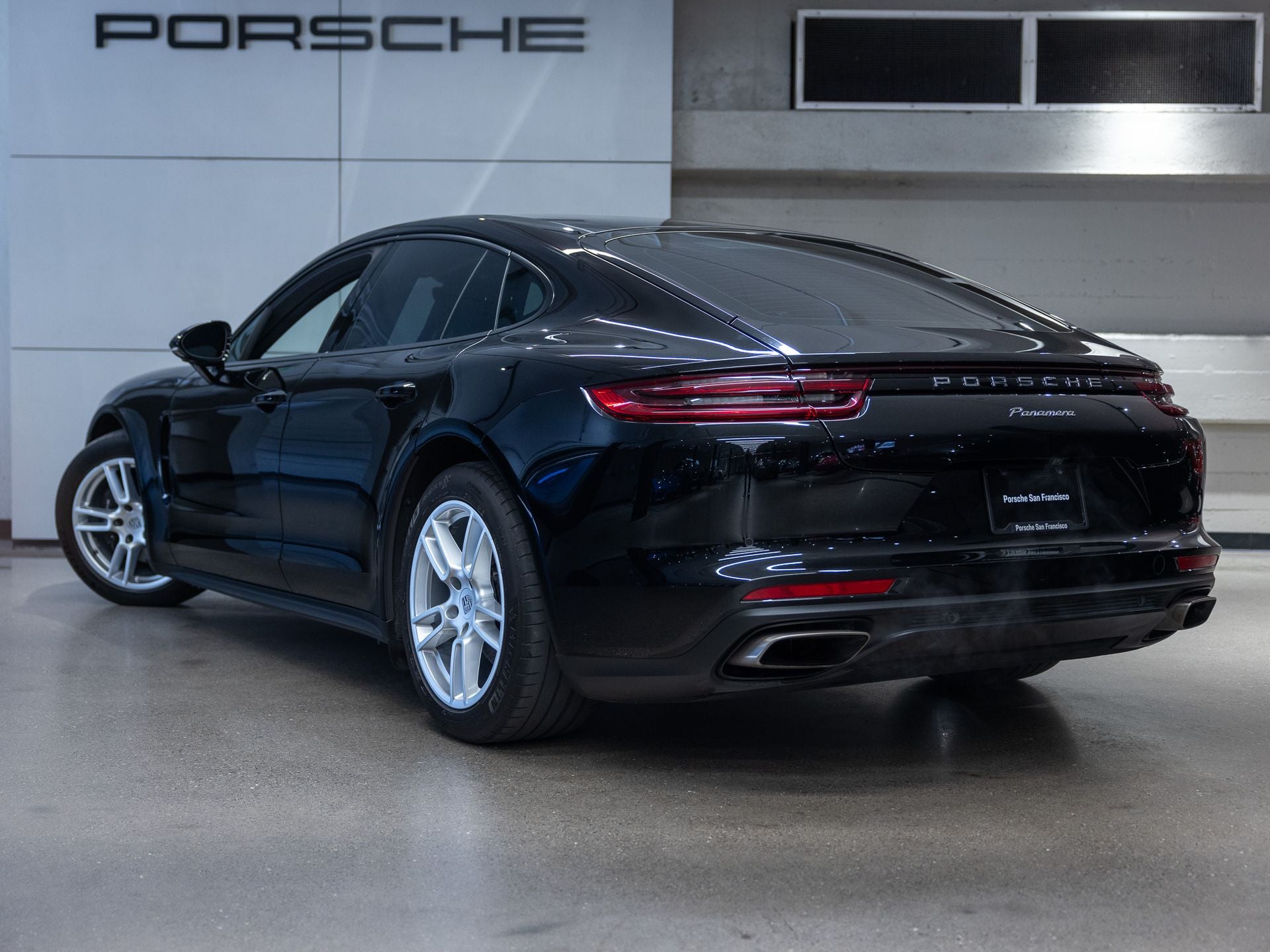 2020 Porsche Panamera Base