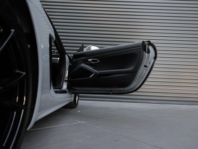 2025 Porsche 718 Cayman Base