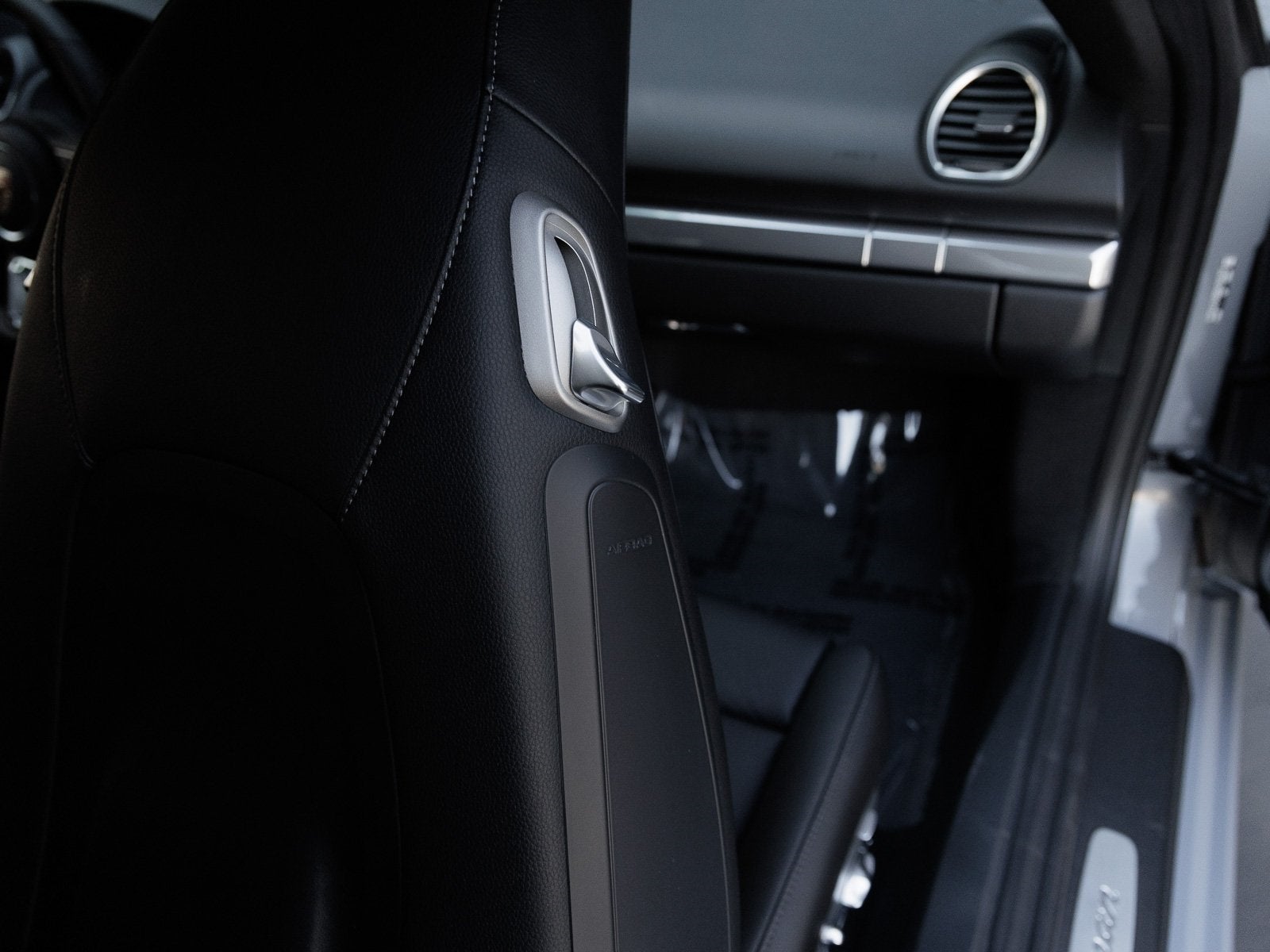 2025 Porsche 718 Cayman Base