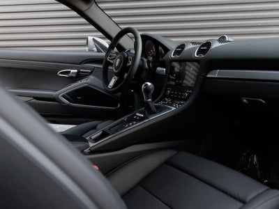 2025 Porsche 718 Cayman Base