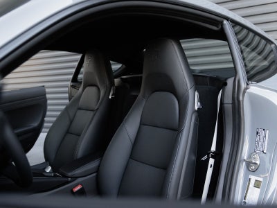 2025 Porsche 718 Cayman Base