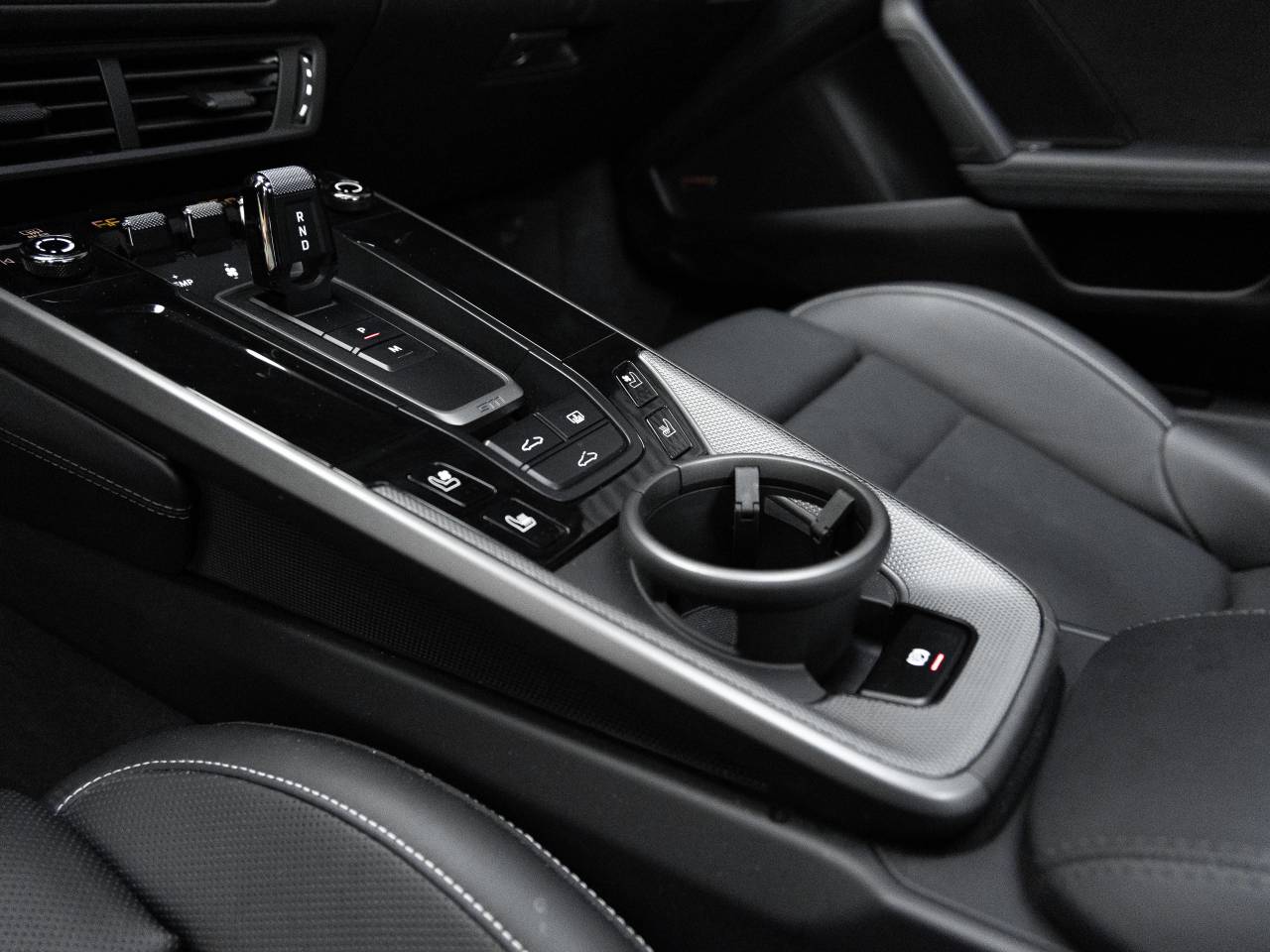 2025 Porsche 911 Carrera