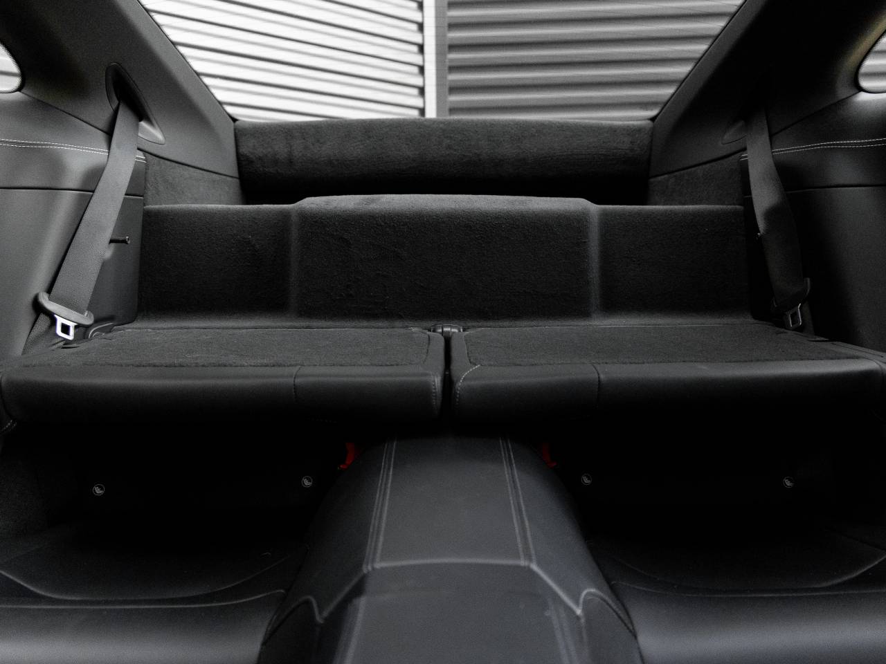 2025 Porsche 911 Carrera