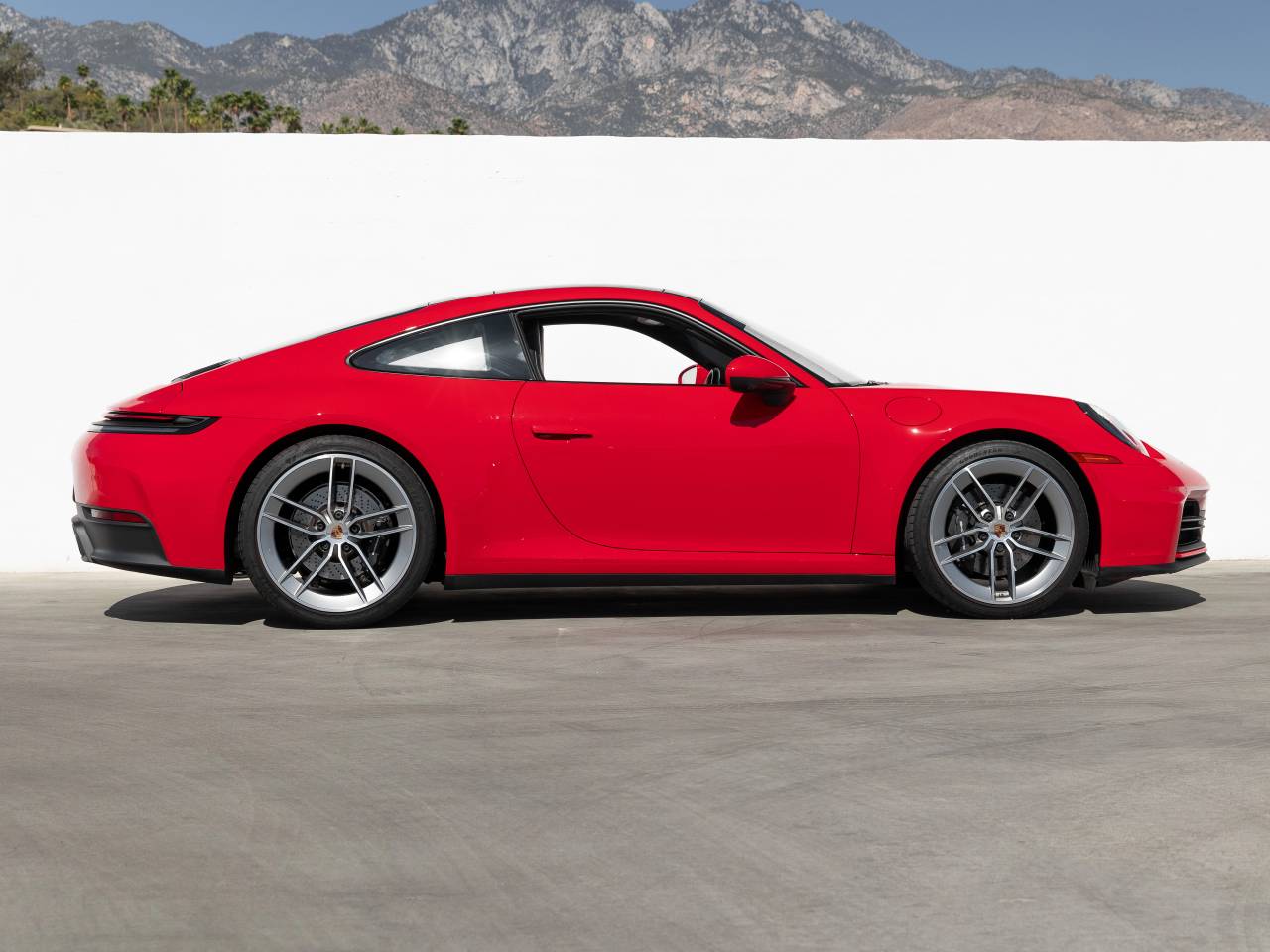 2025 Porsche 911 Carrera