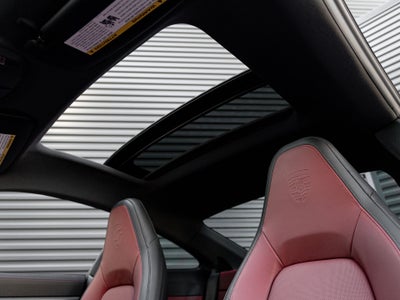 2025 Porsche 911 Carrera