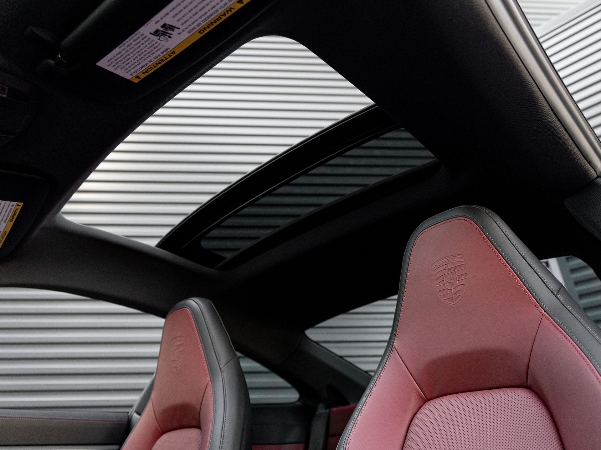 2025 Porsche 911 Carrera