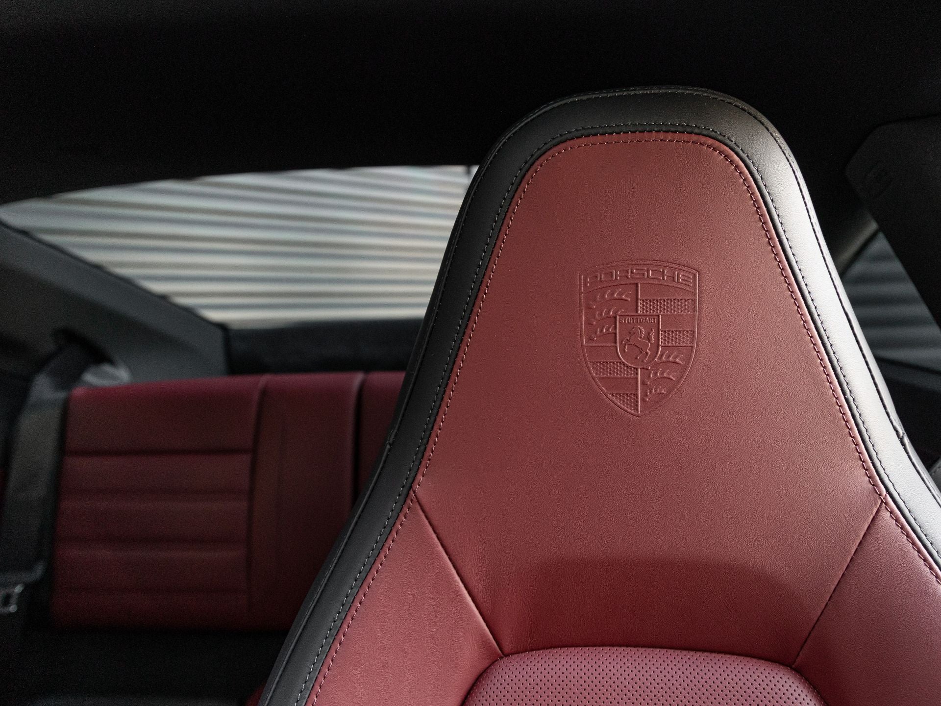 2025 Porsche 911 Carrera