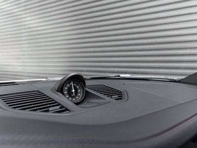 2025 Porsche 911 Carrera