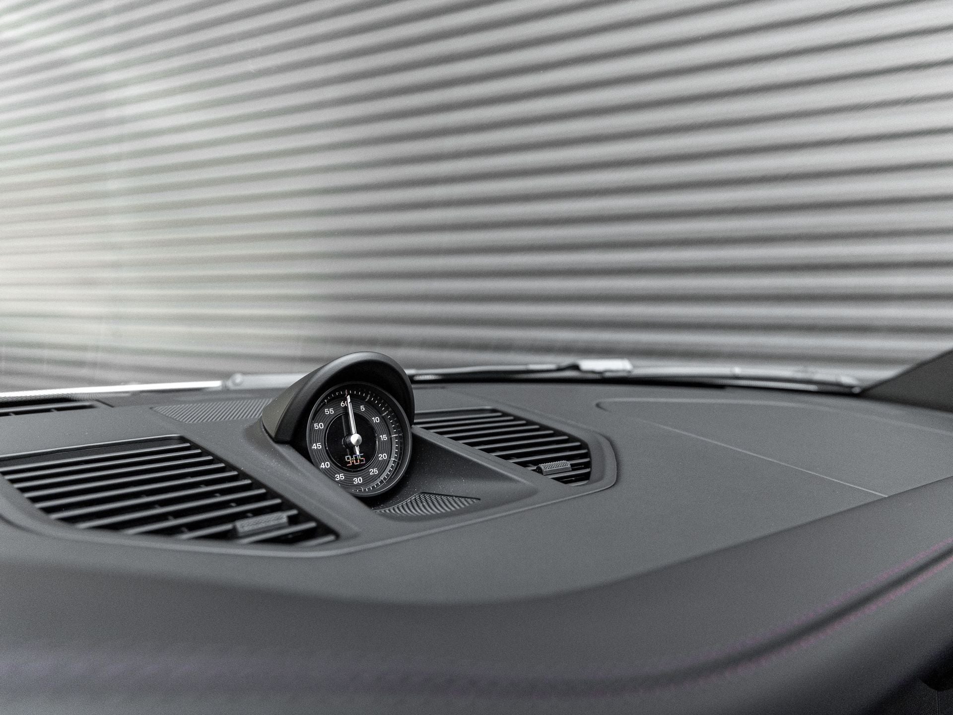 2025 Porsche 911 Carrera