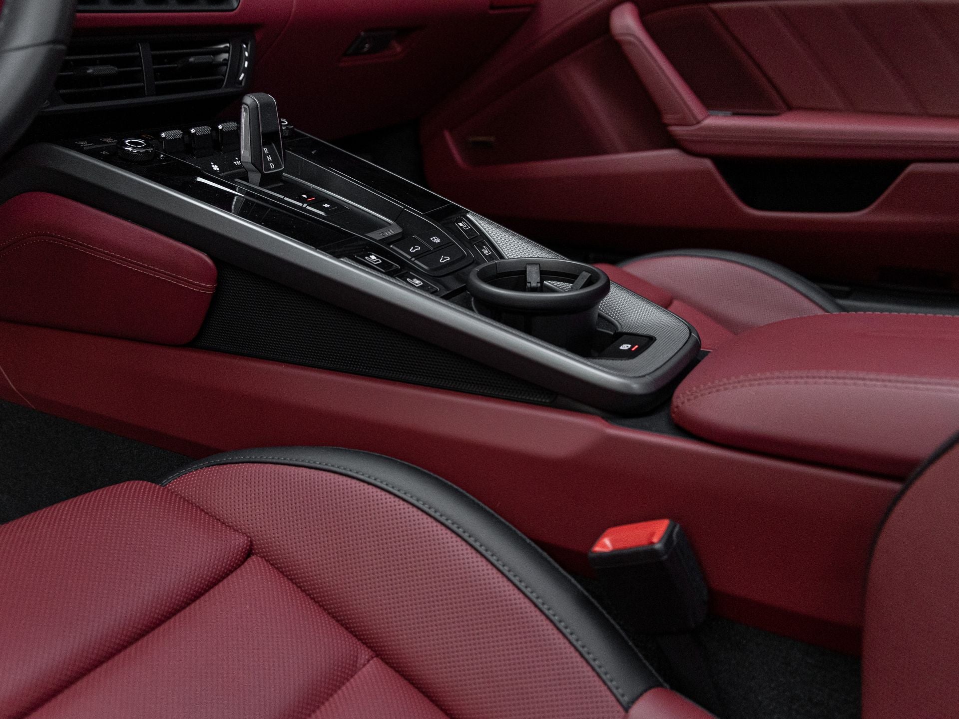 2025 Porsche 911 Carrera