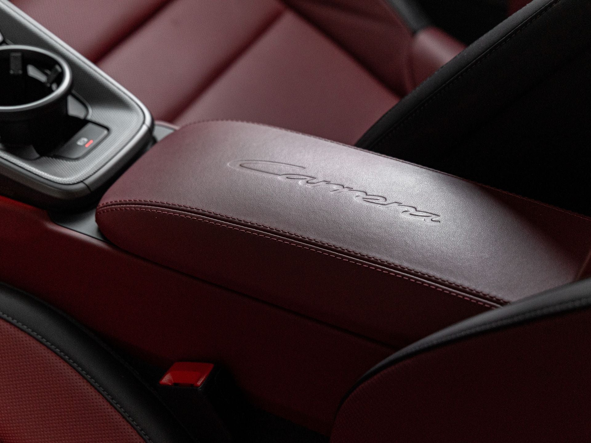 2025 Porsche 911 Carrera