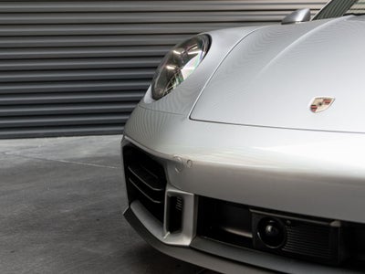 2025 Porsche 911 Carrera