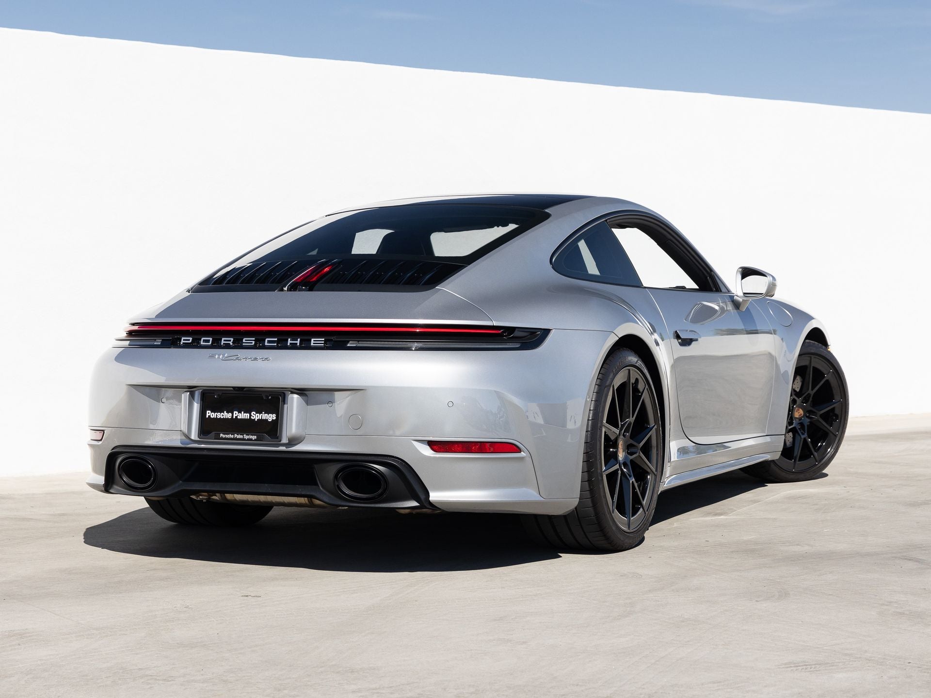 2025 Porsche 911 Carrera