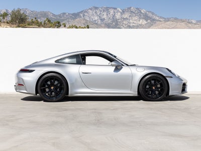 2025 Porsche 911 Carrera