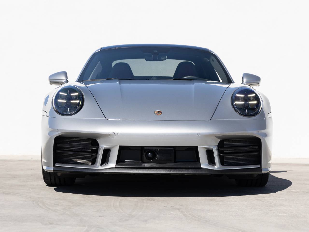2025 Porsche 911 Carrera