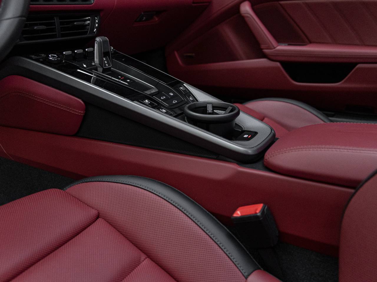 2025 Porsche 911 Carrera