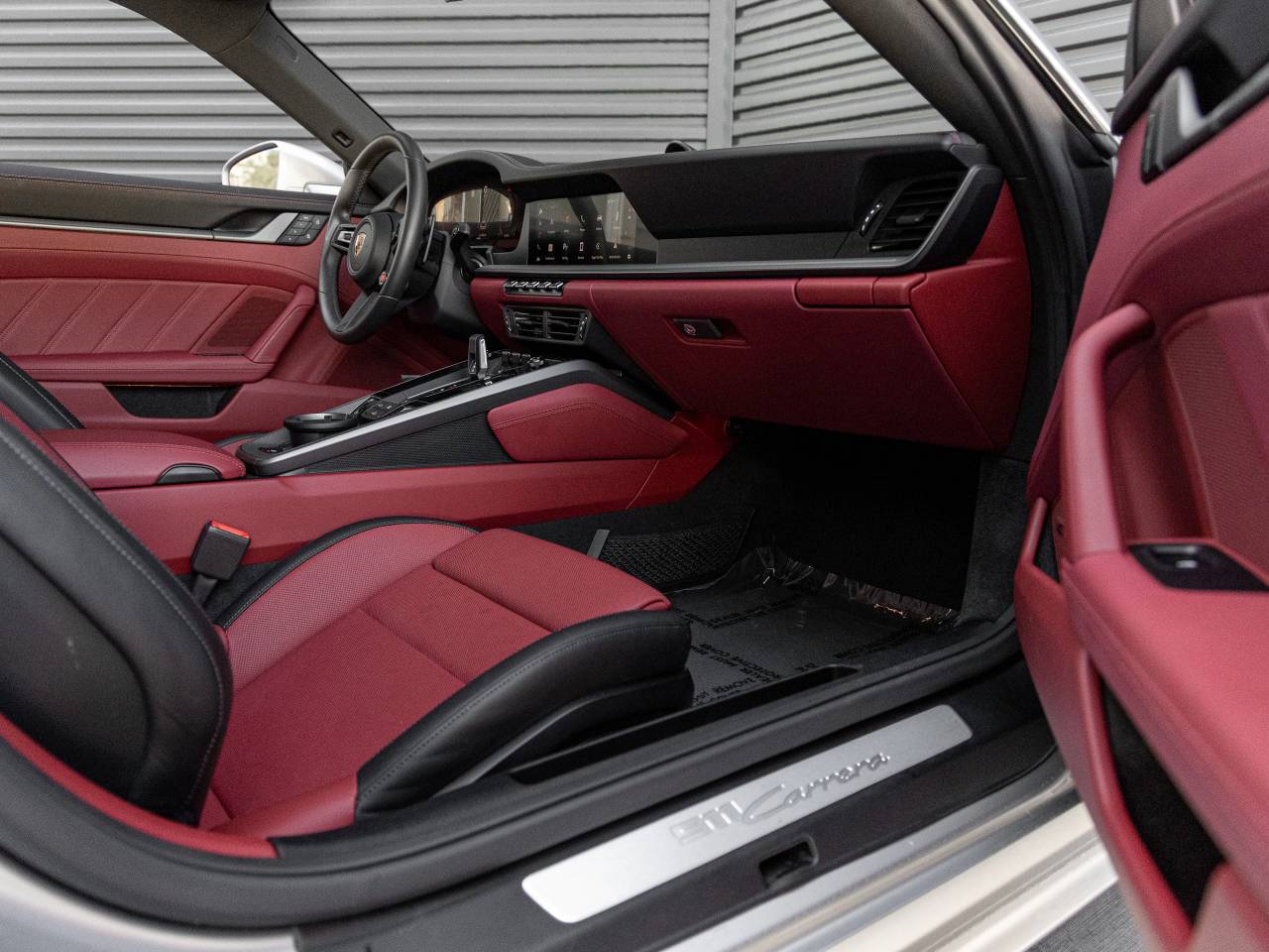 2025 Porsche 911 Carrera