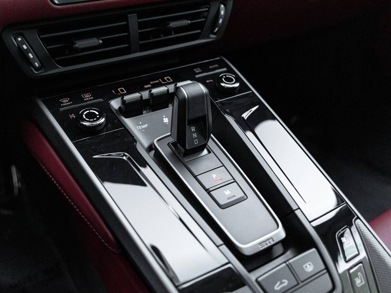 2025 Porsche 911 Carrera