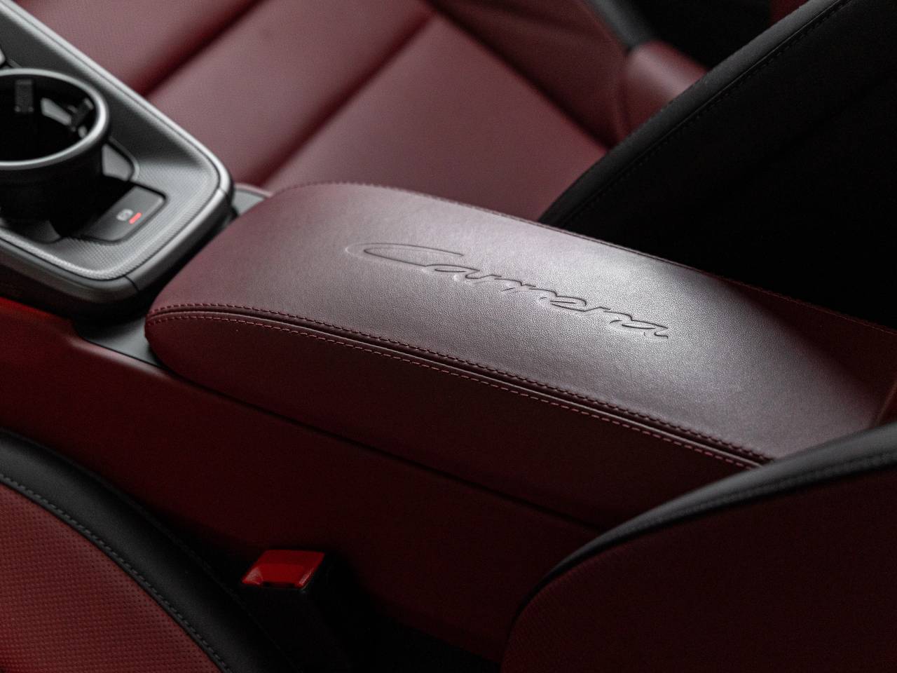 2025 Porsche 911 Carrera