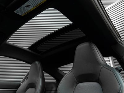 2025 Porsche 911 Carrera