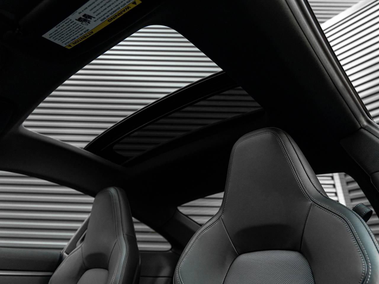 2025 Porsche 911 Carrera