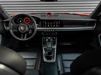 2025 Porsche 911 Carrera
