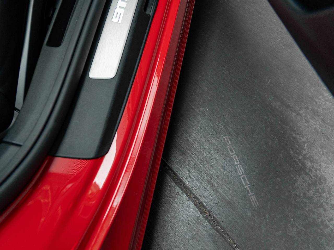 2025 Porsche 911 Carrera
