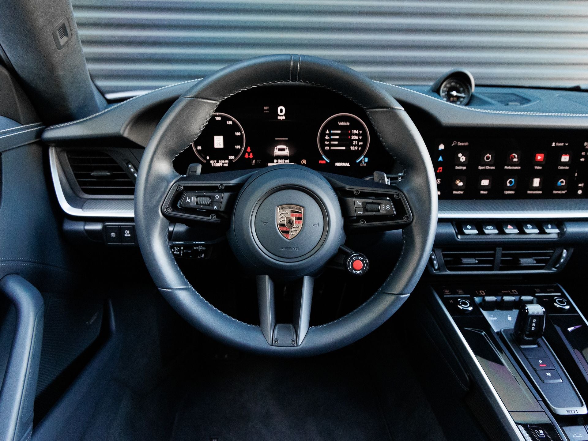 2025 Porsche 911 Carrera