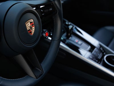 2025 Porsche 911 Carrera