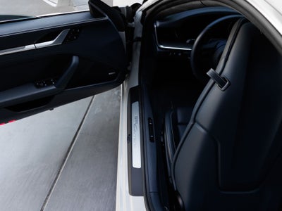 2025 Porsche 911 Carrera