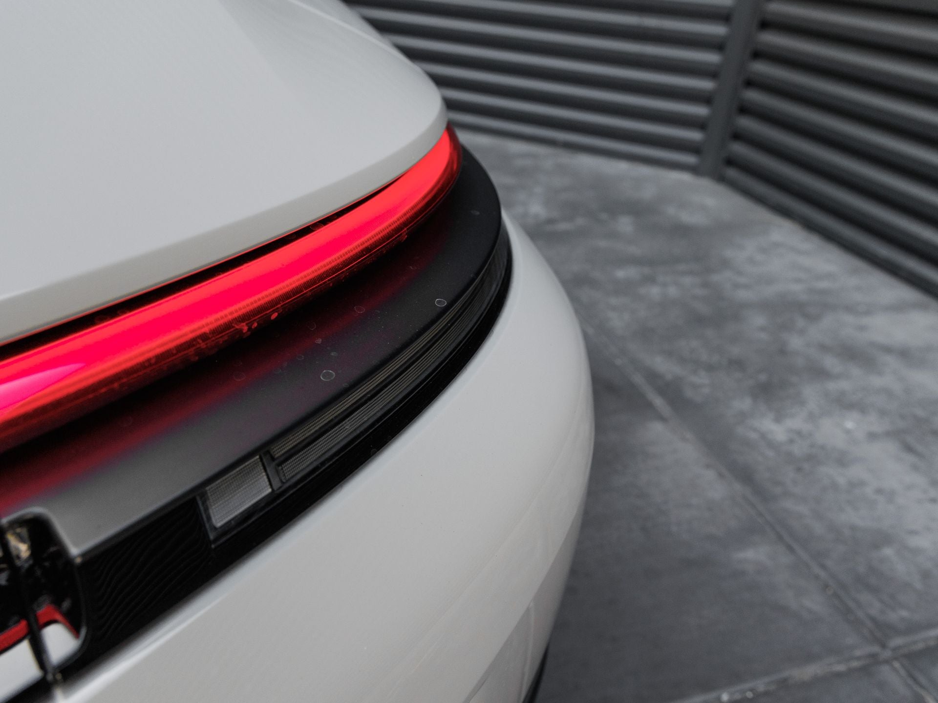 2025 Porsche 911 Carrera