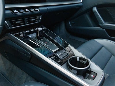 2025 Porsche 911 Carrera