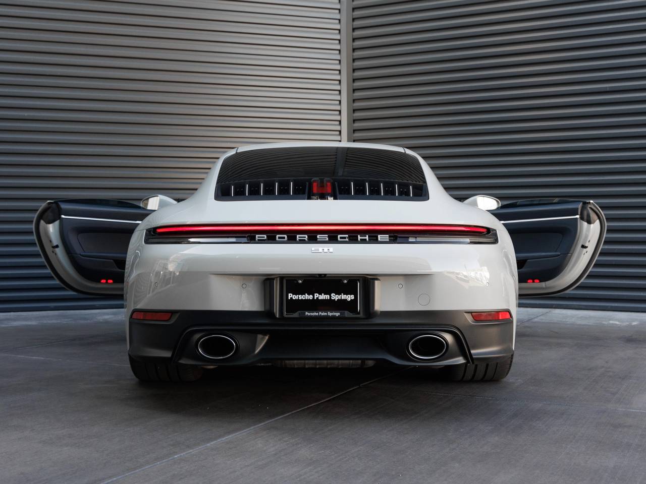 2025 Porsche 911 Carrera