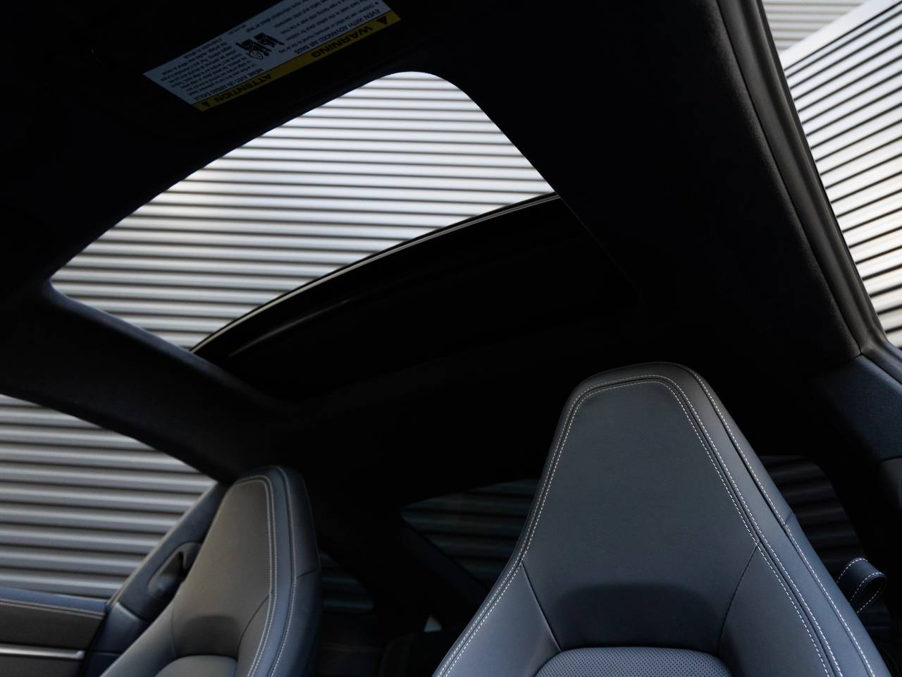 2025 Porsche 911 Carrera