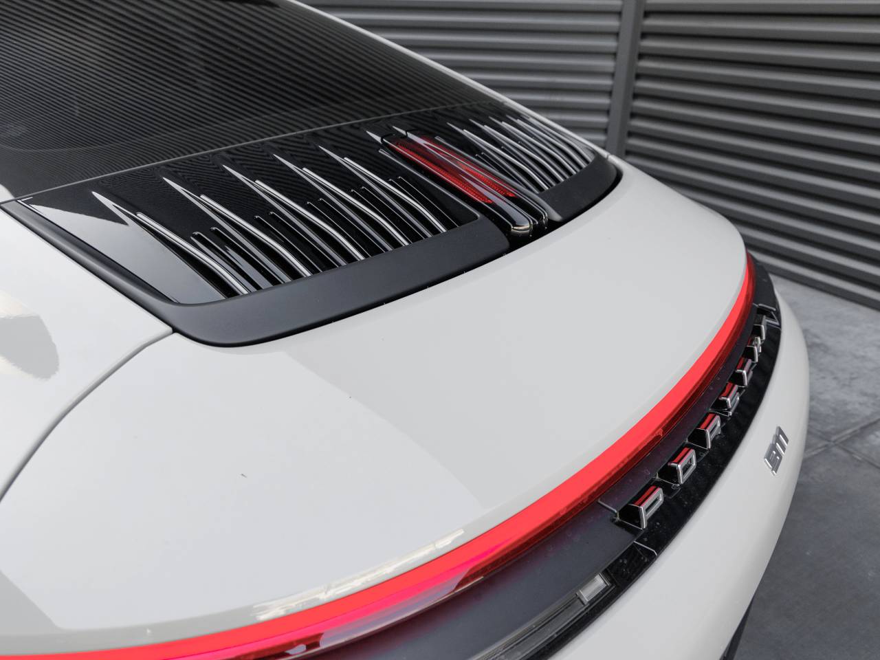 2025 Porsche 911 Carrera