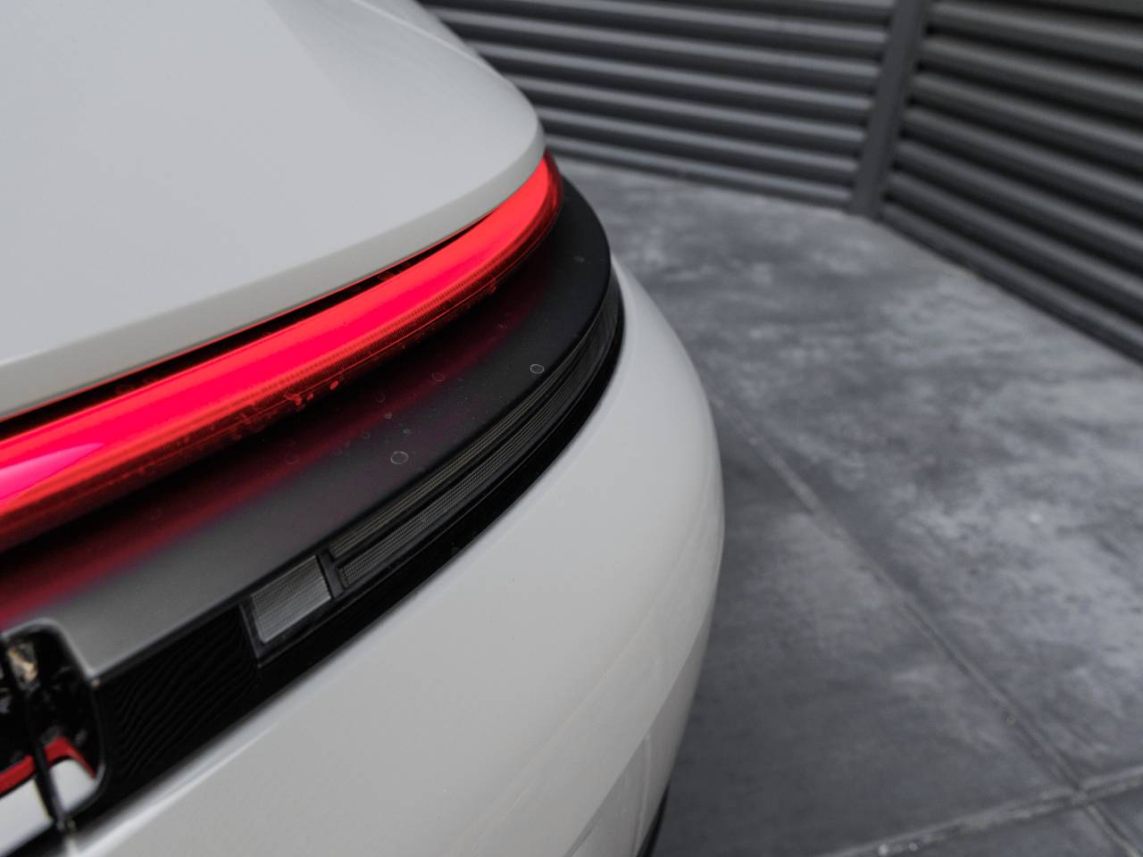 2025 Porsche 911 Carrera