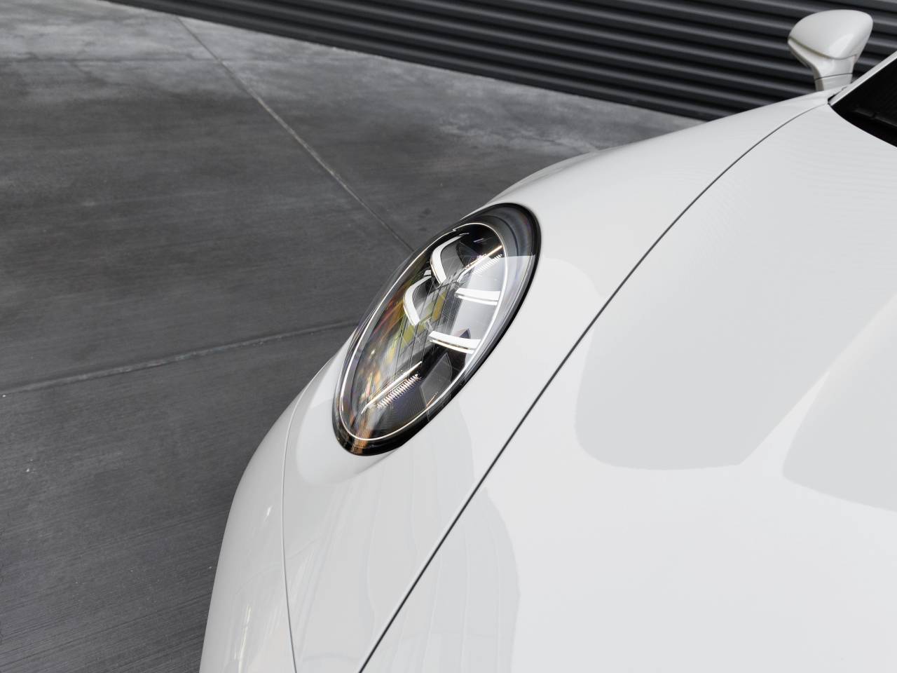 2025 Porsche 911 Carrera