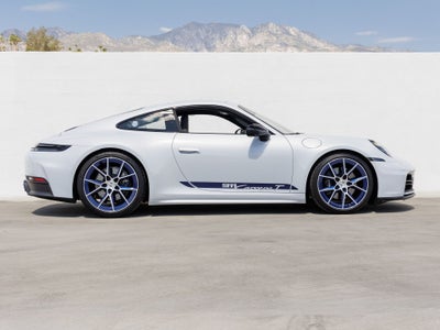 2025 Porsche 911 Carrera T