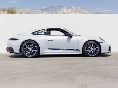 2025 Porsche 911 Carrera T