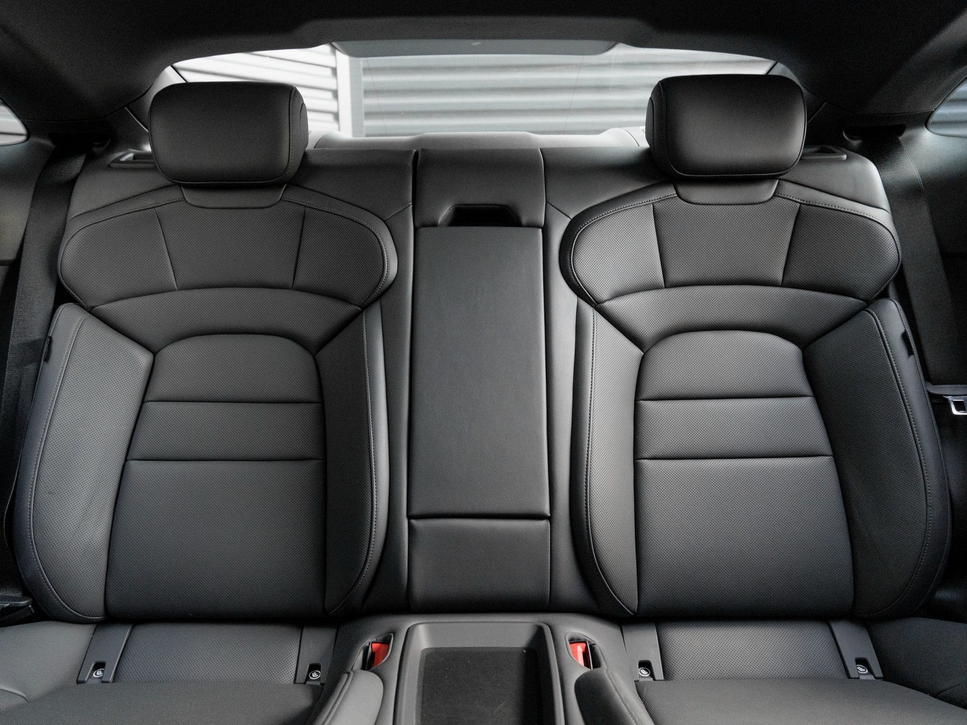 2023 Porsche Taycan Base