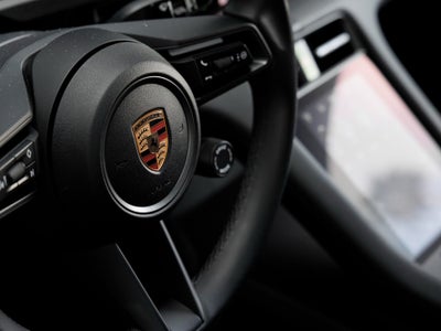 2025 Porsche Taycan Taycan